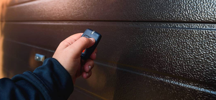 automatic door opener with remote control in Lemon Grove